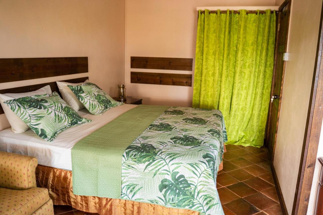 Sunny Palm Villas Laborie Extérieur photo